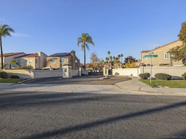 $699,000 | 757 Granite Hills Circle, El Cajon, CA 92019