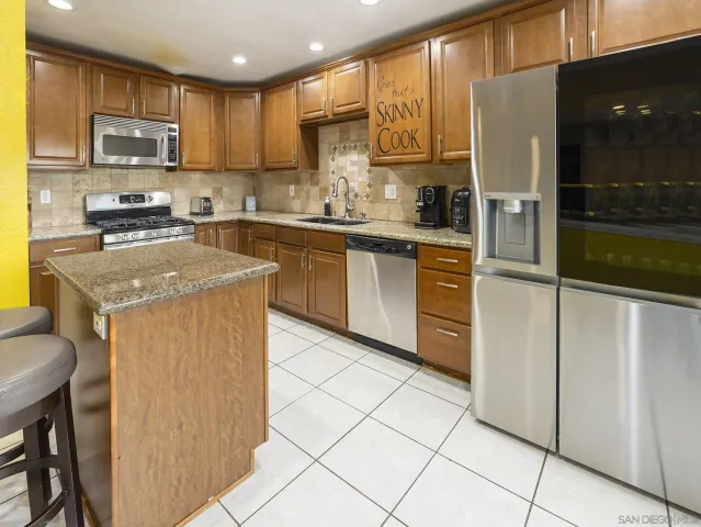 $699,000 | 757 Granite Hills Circle, El Cajon, CA 92019