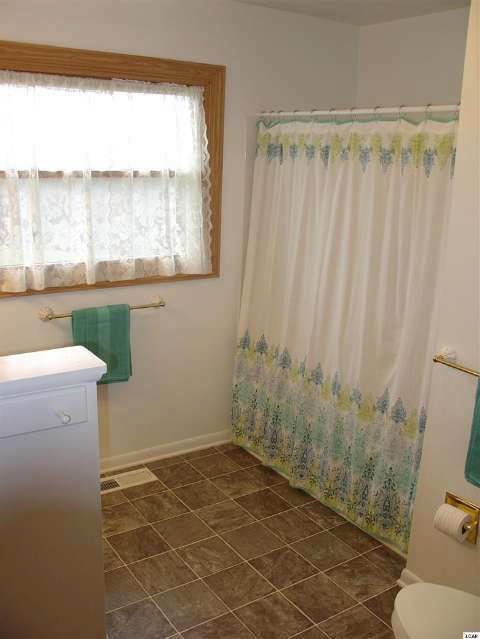 10970 Sheeler Road Onsted, MI 49265 - Photo 8 of 19 20387166-7.JPG