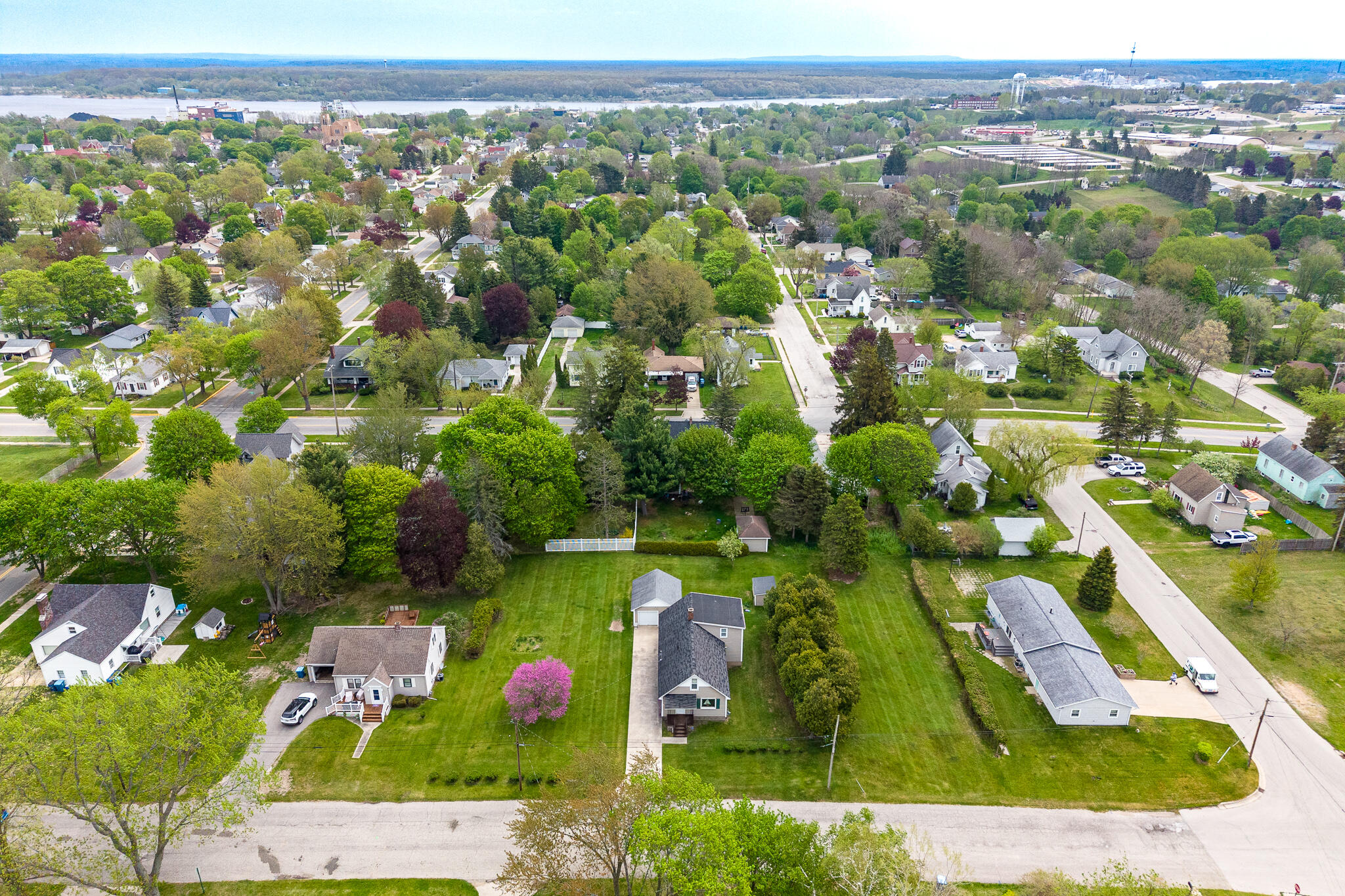 817 Oak Street Manistee, MI 49660 - Photo 35 of 39 RHPRE_260518_035