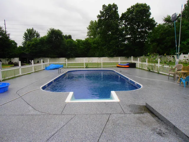 $285,000 | 10988 Fairview Avenue, Osceola, IN 46561