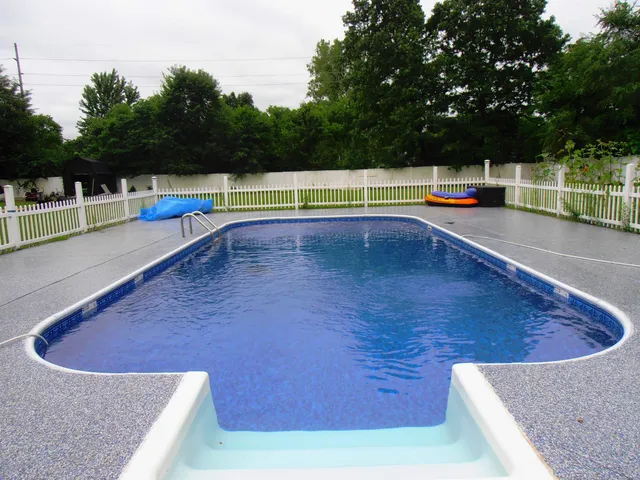 $285,000 | 10988 Fairview Avenue, Osceola, IN 46561