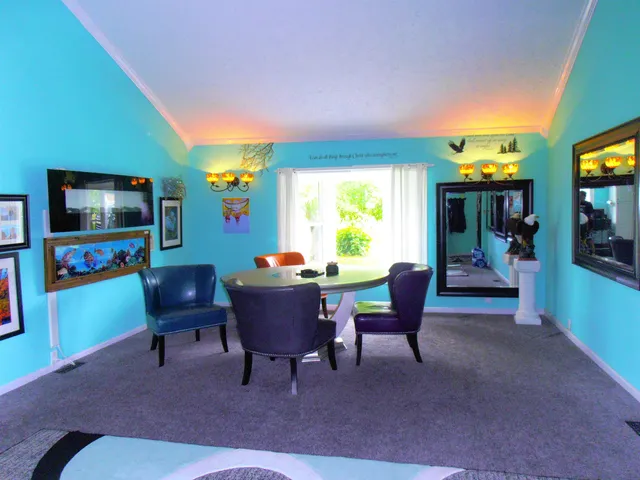 $285,000 | 10988 Fairview Avenue, Osceola, IN 46561