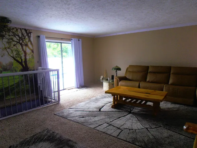 $285,000 | 10988 Fairview Avenue, Osceola, IN 46561