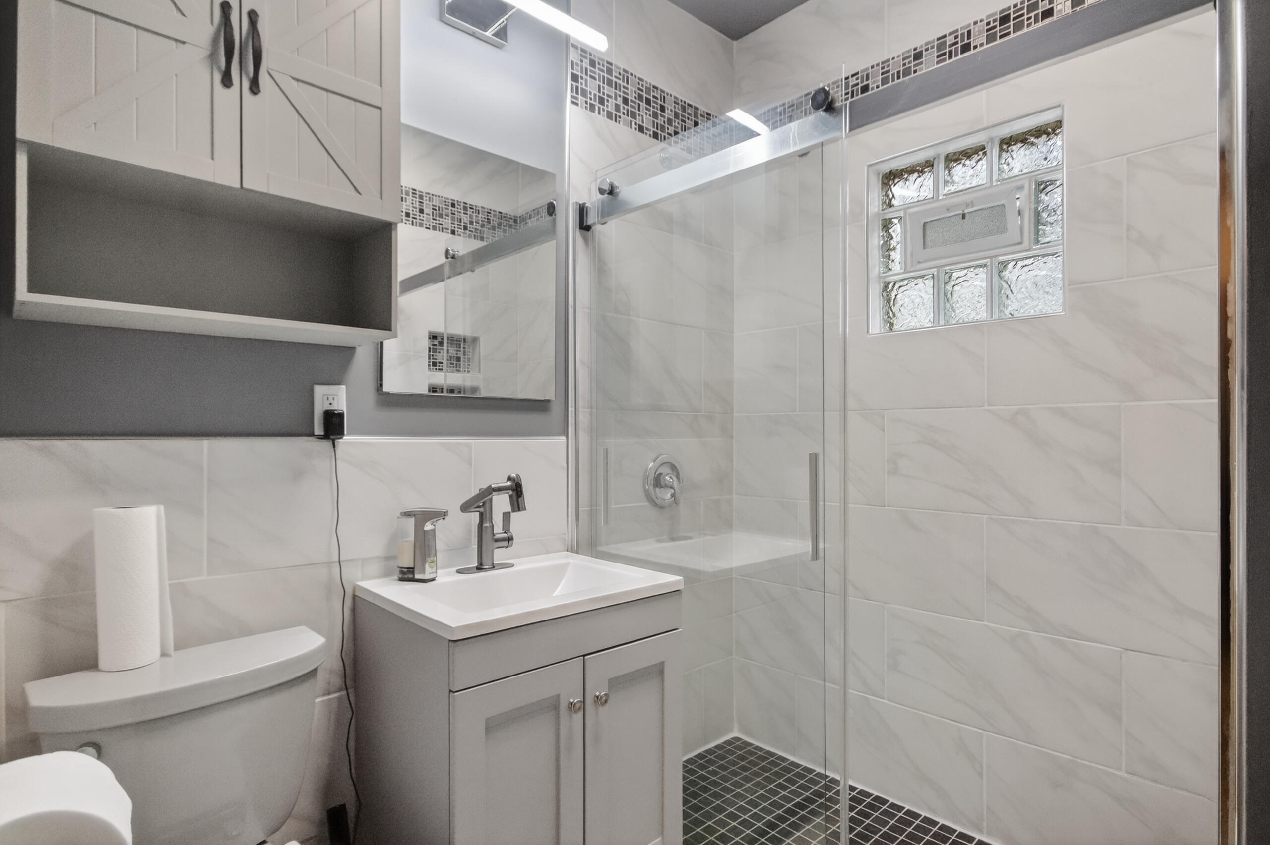 2534 North 46th Street Milwaukee, WI 53210 - Photo 21 of 40 2534 N 46th St - Bathroom 1 View 1