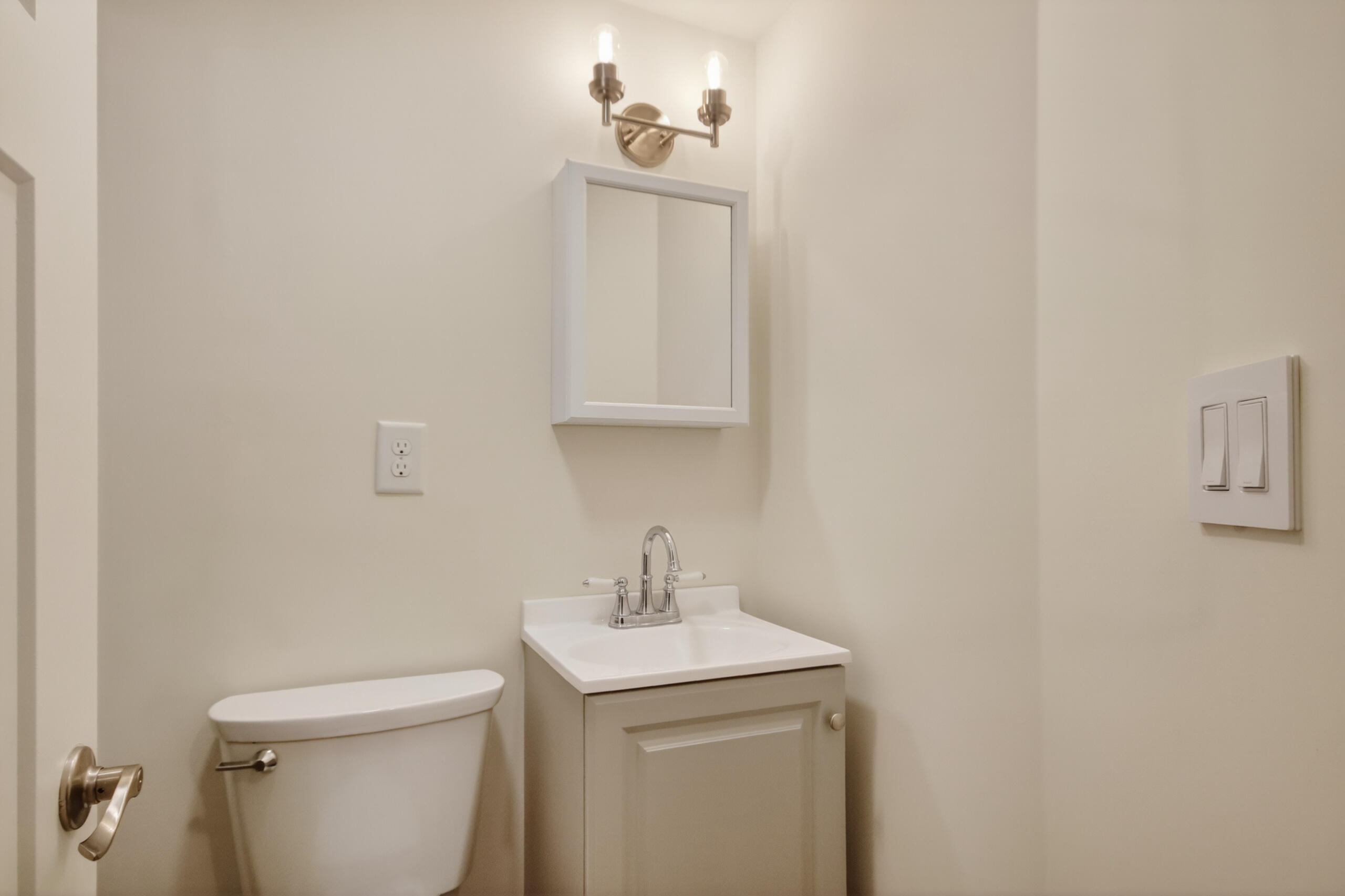 2534 North 46th Street Milwaukee, WI 53210 - Photo 32 of 40 2534 N 46th St - Bathroom 2 View 1