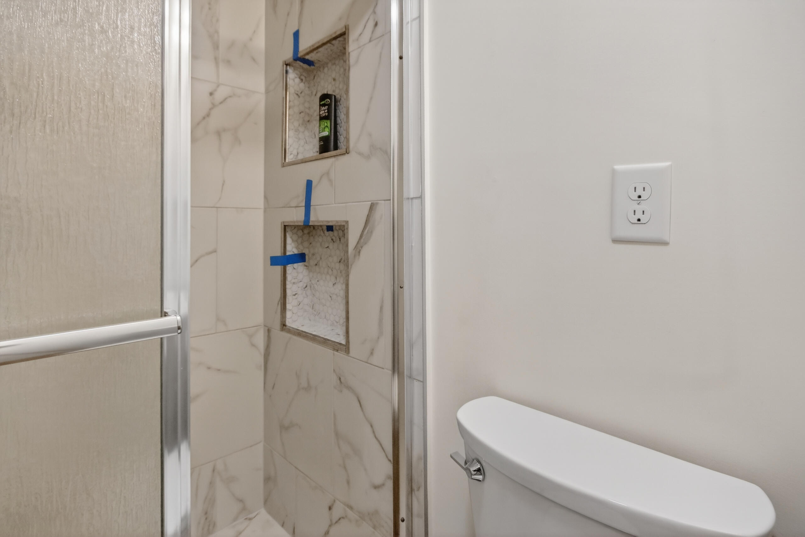 2534 North 46th Street Milwaukee, WI 53210 - Photo 33 of 40 2534 N 46th St - Bathroom 2 View 2