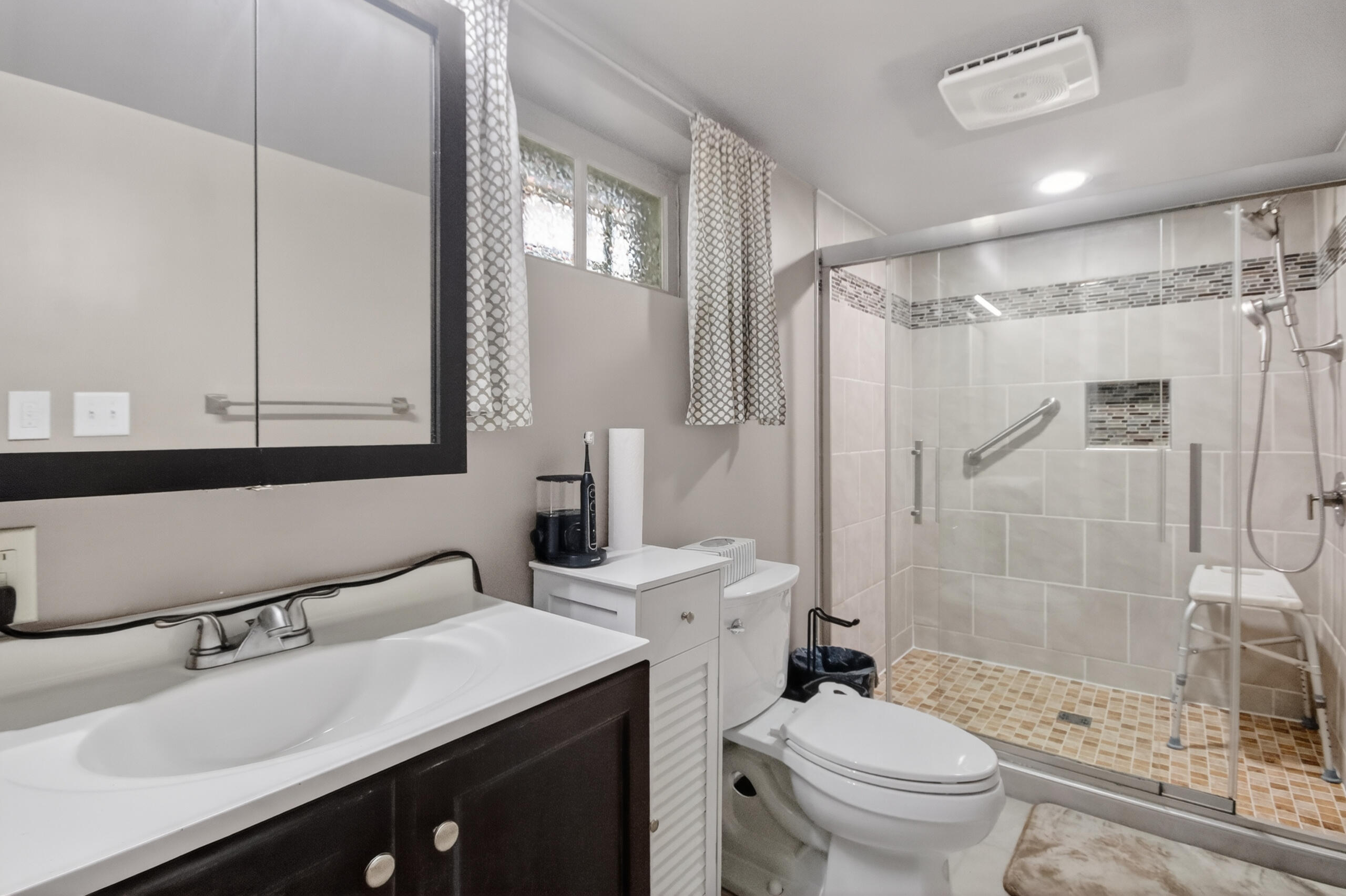 2534 North 46th Street Milwaukee, WI 53210 - Photo 37 of 40 2534 N 46th St - Bathroom 3 View 2