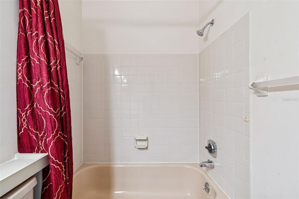 4801 Ridge Point Drive Tampa, FL 33624 - Photo 15 of 74