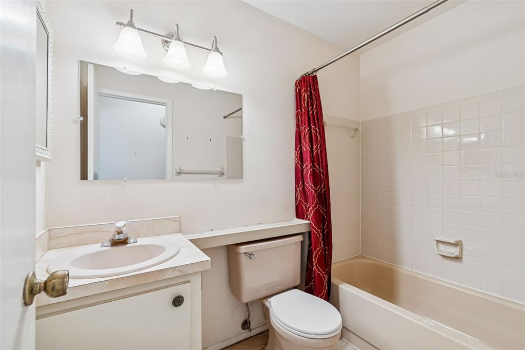 4801 Ridge Point Drive Tampa, FL 33624 - Photo 16 of 74