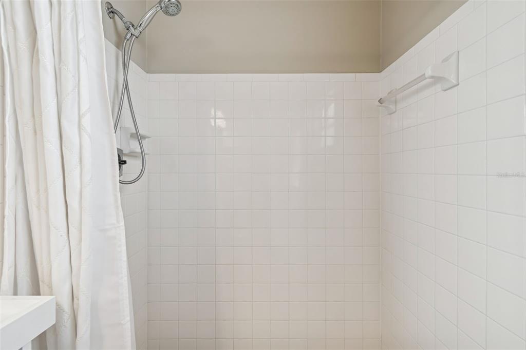 4801 Ridge Point Drive Tampa, FL 33624 - Photo 19 of 74