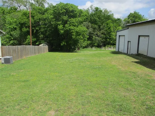 $48,000 | 107 West Day Street, Unit 2, Denison, TX 75021