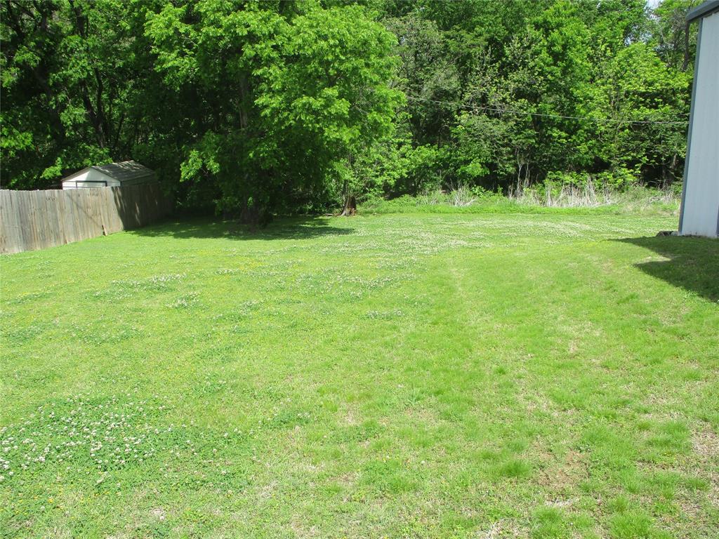 107 West Day Street, Unit 2 Denison, TX 75021 - Photo 4 of 6