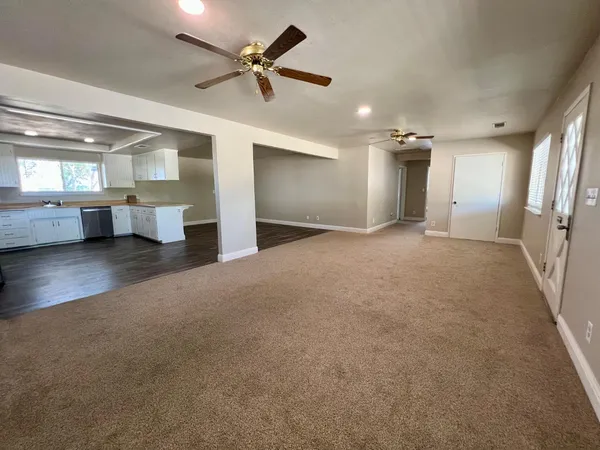 $2,000 | 13608 South Academy Avenue, Unit A, Kingsburg, CA 93631