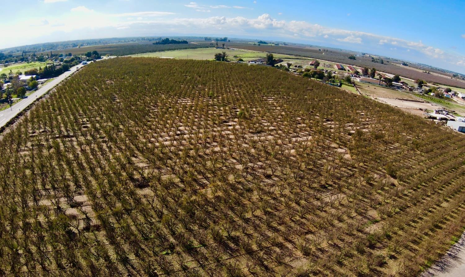 0 Sycamore Street Delhi, CA 95315 - Photo 5 of 9 a view of a city