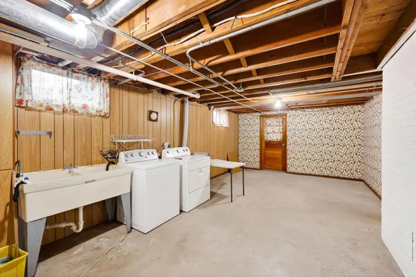 $475,000 | 4405 Gordon Avenue, Monona, WI 53716