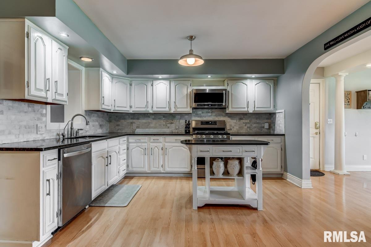 7583 North Pawnee Road Springfield, IL 62712 - Photo 10 of 46