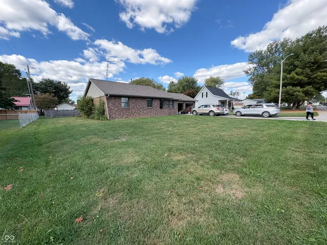 $210,000 | 3 U-Drive, Cloverdale, IN 46120