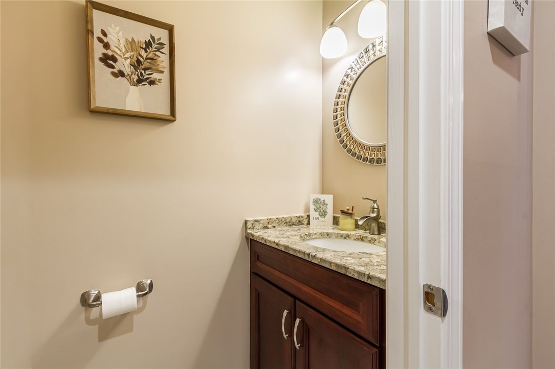 302 Marina View Lane Webster, NY 14580 - Photo 18 of 37