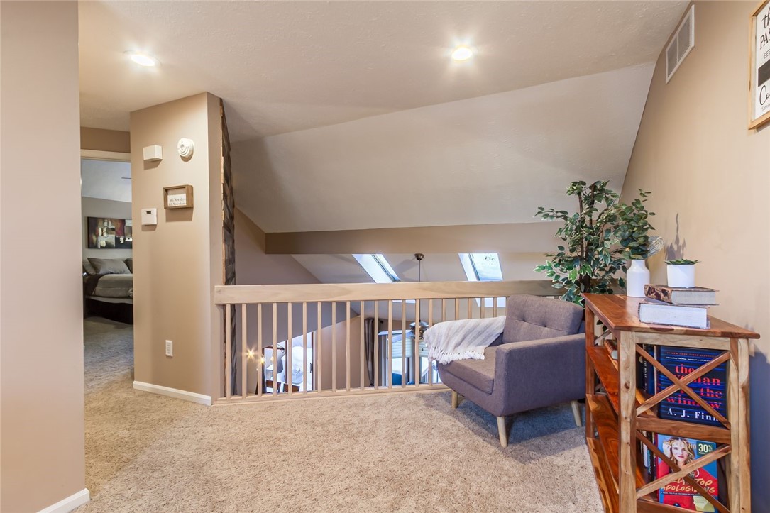 302 Marina View Lane Webster, NY 14580 - Photo 21 of 37