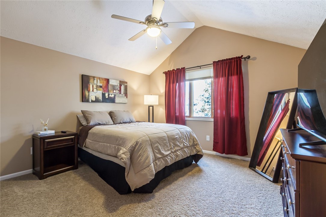 302 Marina View Lane Webster, NY 14580 - Photo 30 of 37