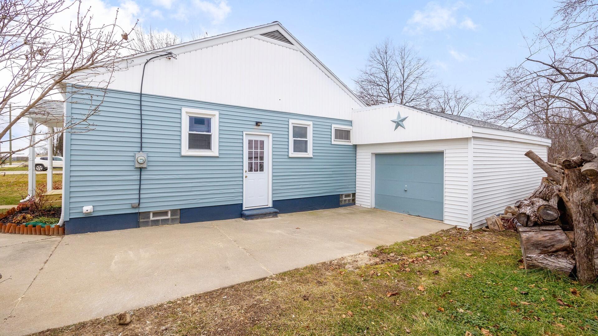 115 North Maple Road Saline, MI 48176 - Photo 5 of 40 004_36