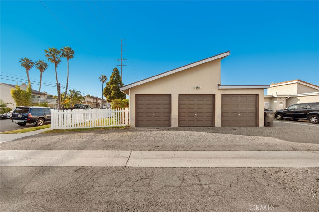 204 Springfield Avenue Huntington Beach, CA 92648 - Photo 38 of 40 View from Alley