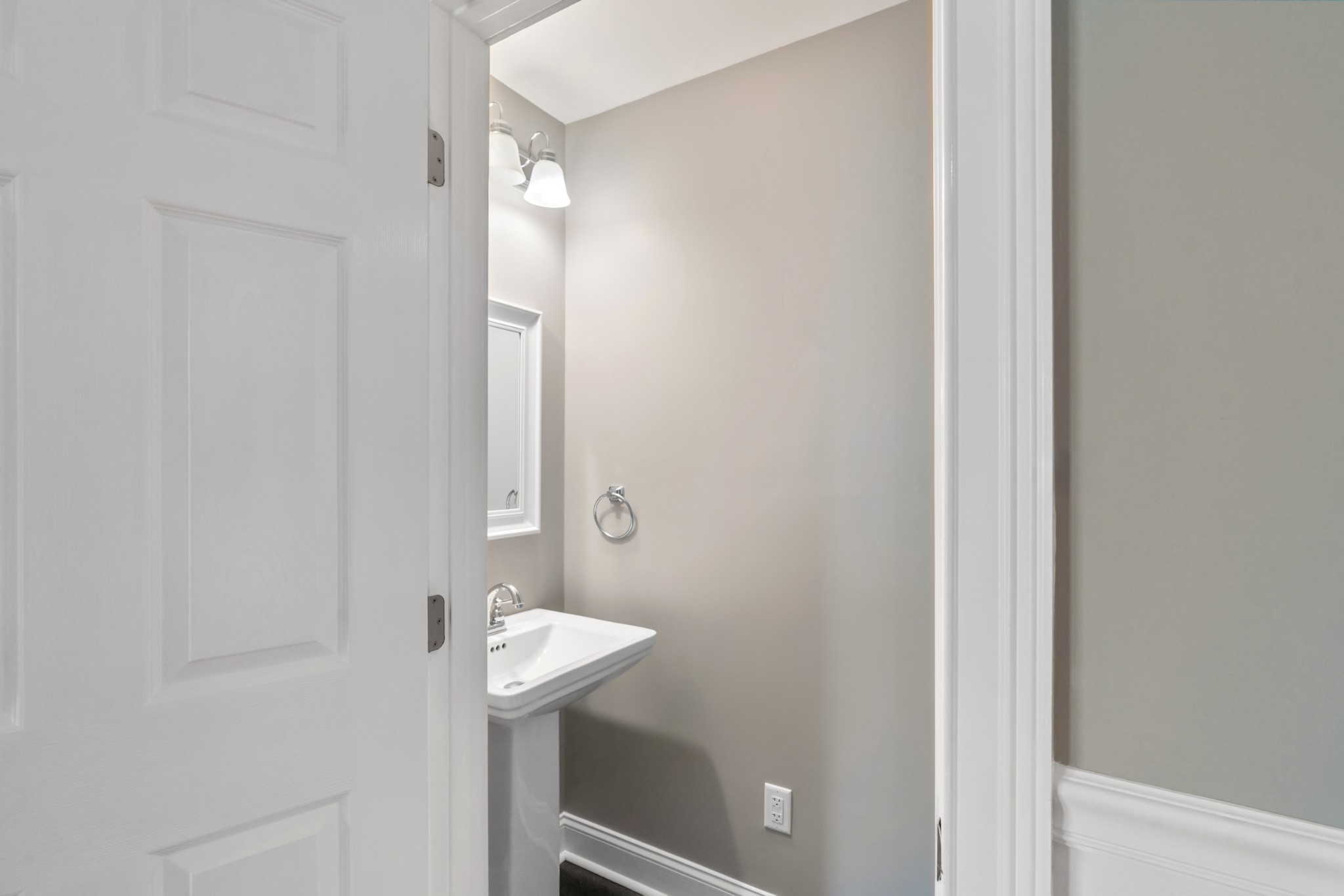 4602 Washington Road Springfield, TN 37172 - Photo 11 of 63 a bathroom with a sink and a mirror