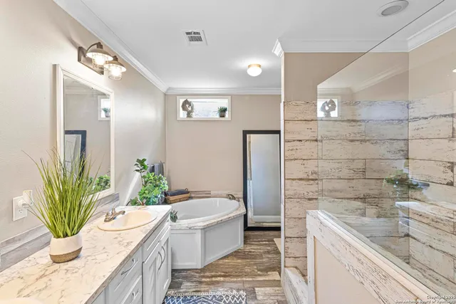 $2,200 | 210 Rhonda Drive, Lytle, TX 78052