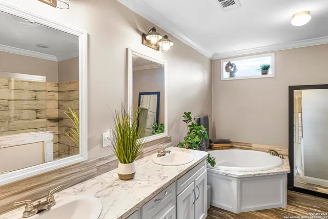 $2,200 | 210 Rhonda Drive, Lytle, TX 78052