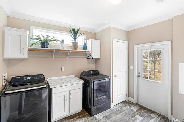 $2,200 | 210 Rhonda Drive, Lytle, TX 78052