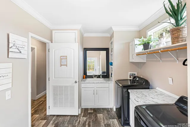 $2,200 | 210 Rhonda Drive, Lytle, TX 78052