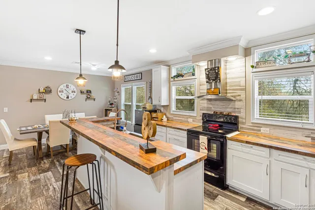 $2,200 | 210 Rhonda Drive, Lytle, TX 78052