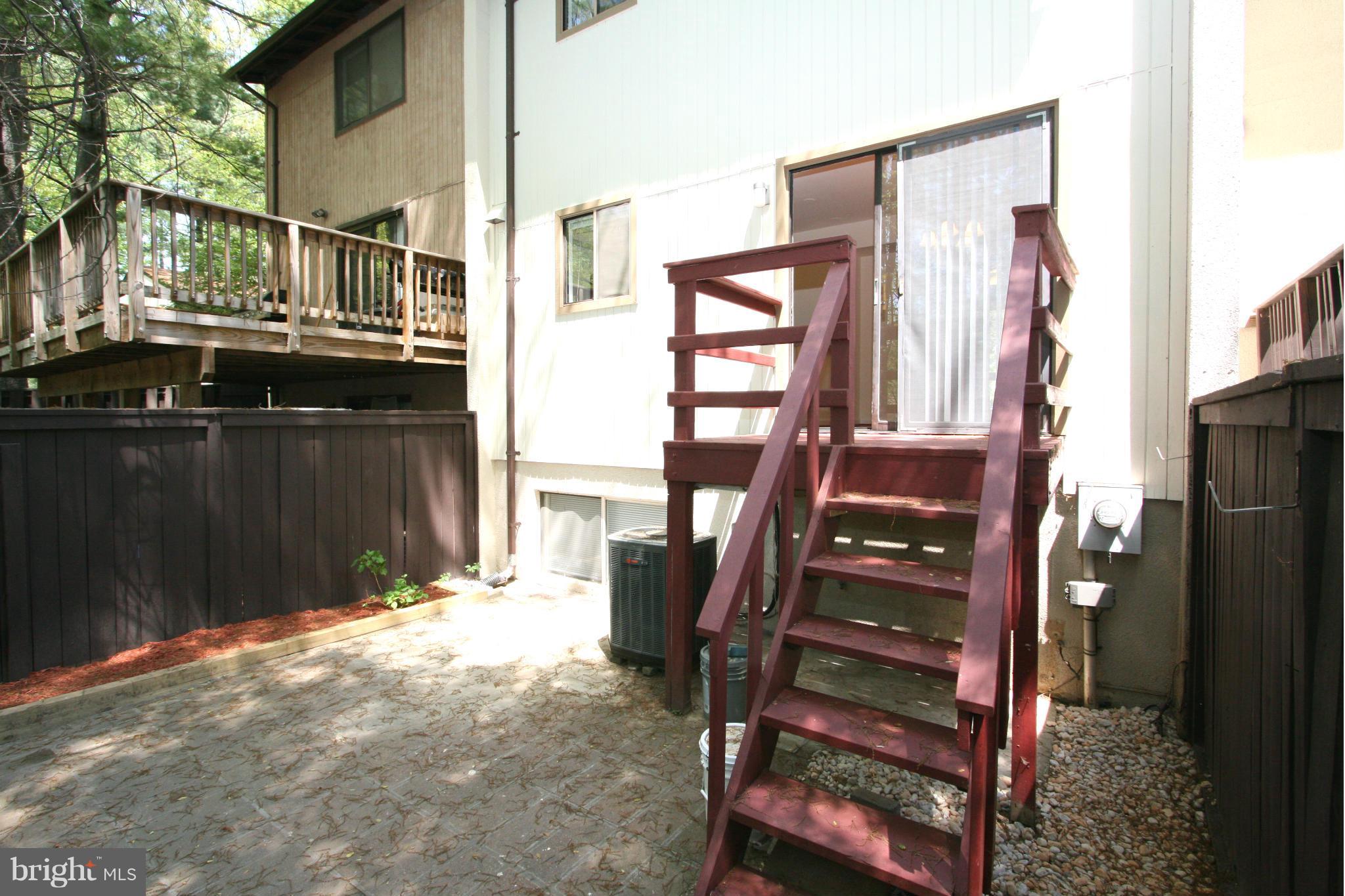 2232 Lofty Heights Place Reston, VA 20191 - Photo 12 of 25 Exterior (Rear) 2