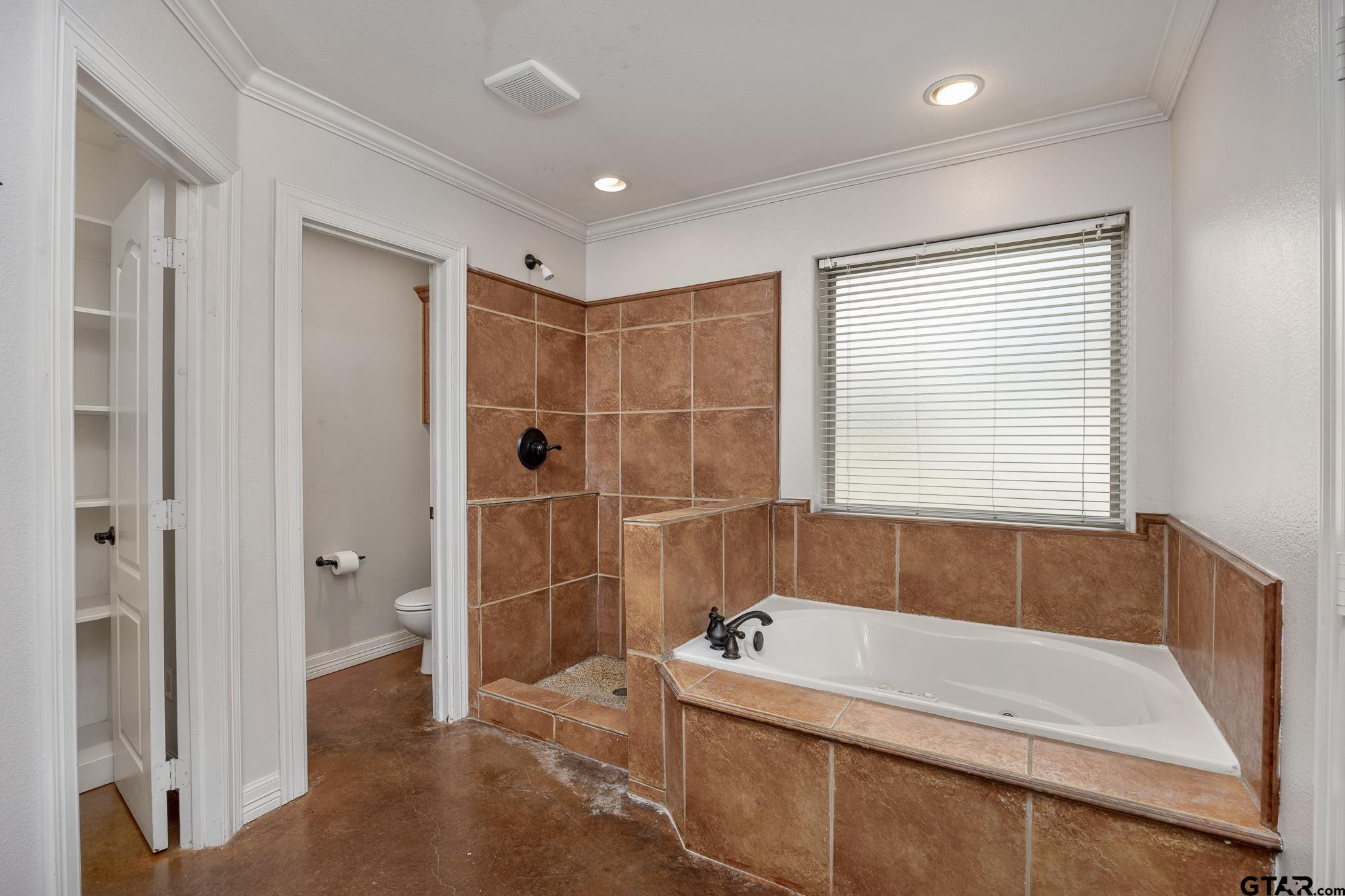 710 Willowood Street Longview, TX 75604 - Photo 18 of 33