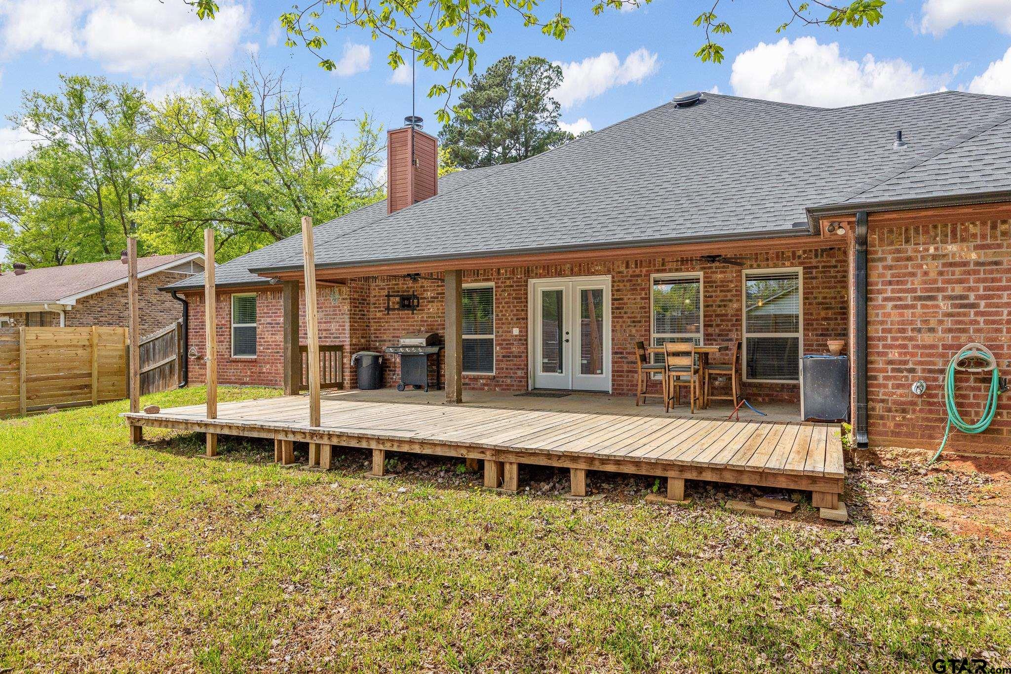 710 Willowood Street Longview, TX 75604 - Photo 27 of 33