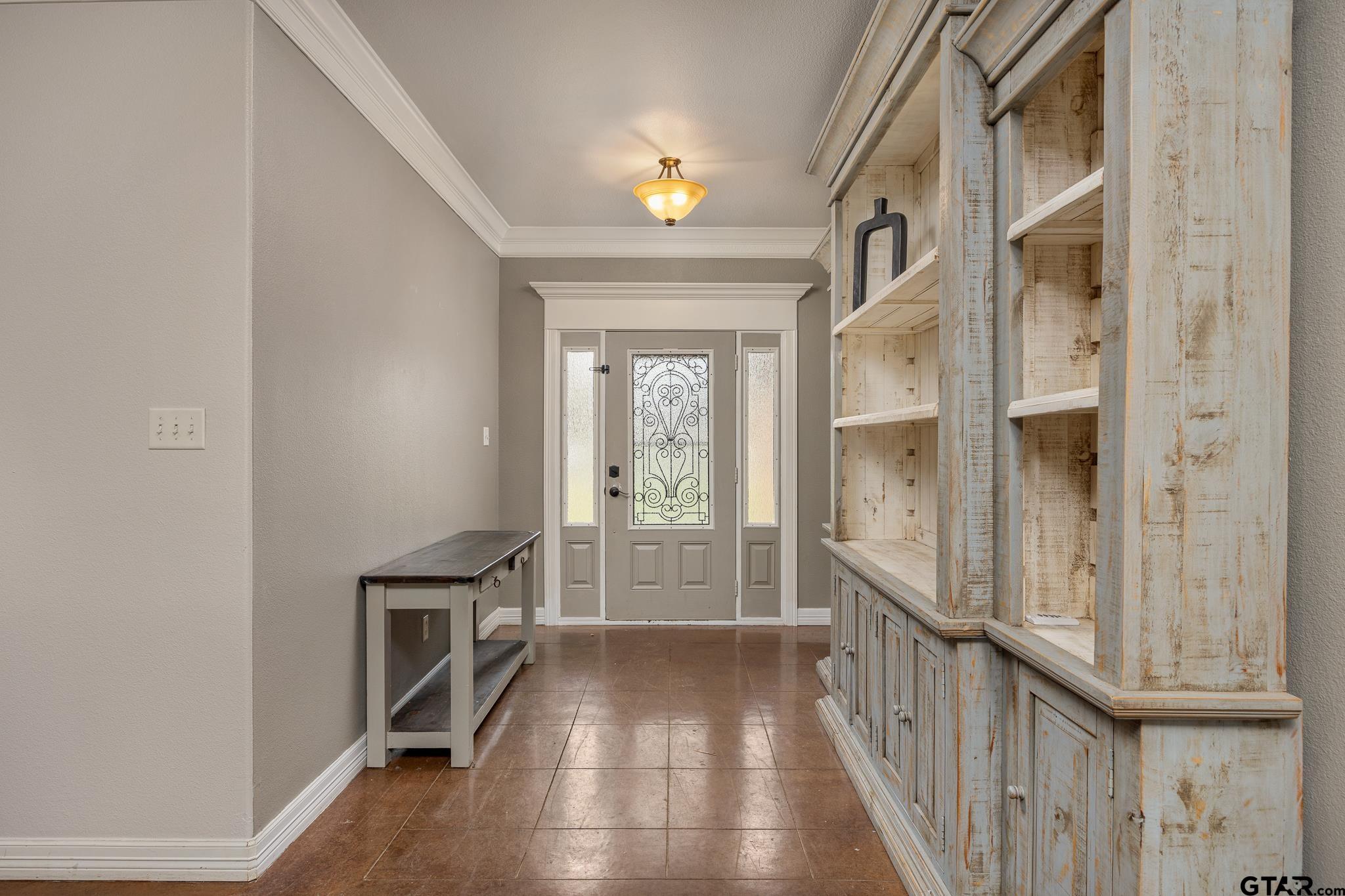 710 Willowood Street Longview, TX 75604 - Photo 4 of 33