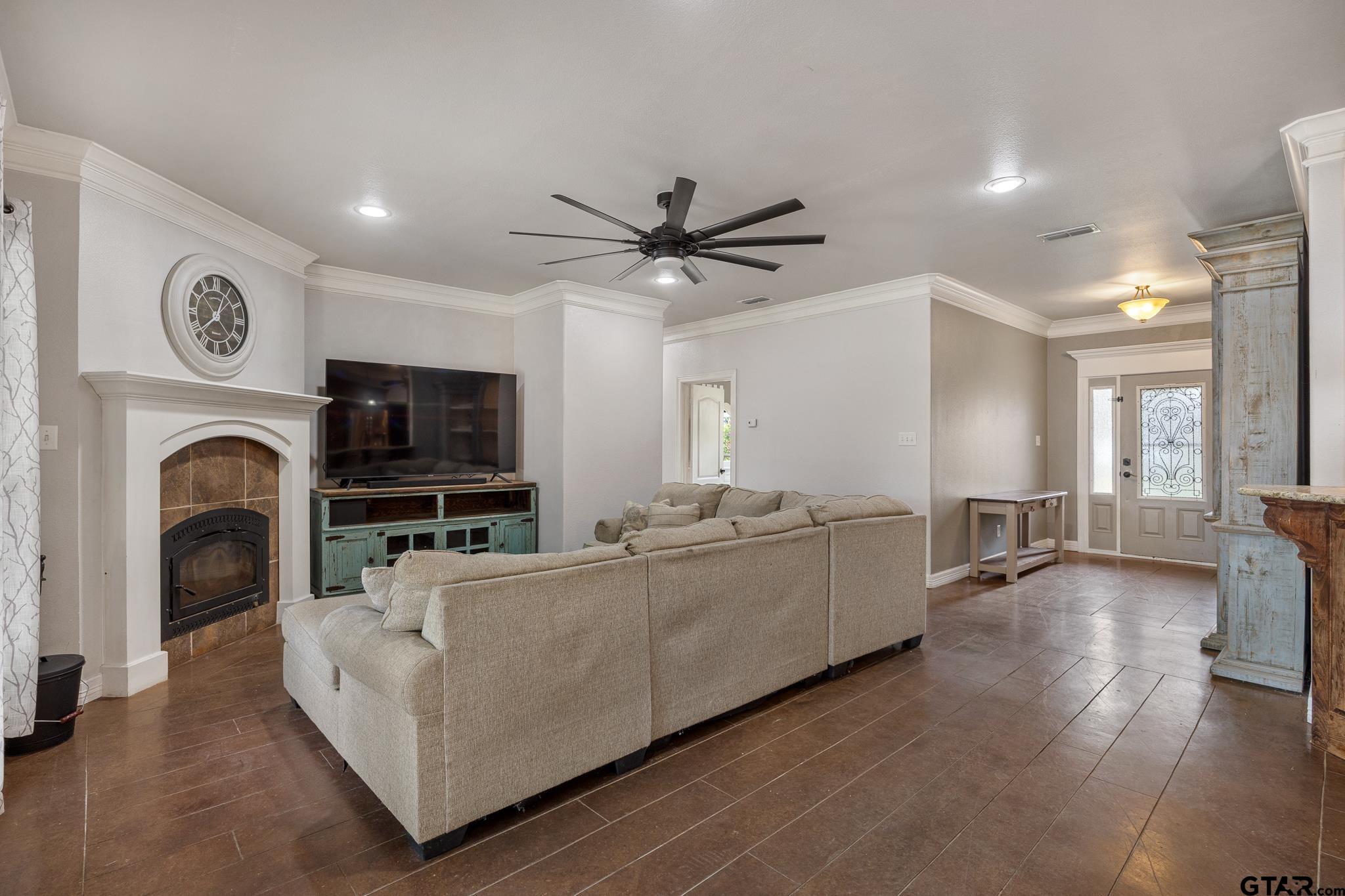 710 Willowood Street Longview, TX 75604 - Photo 7 of 33