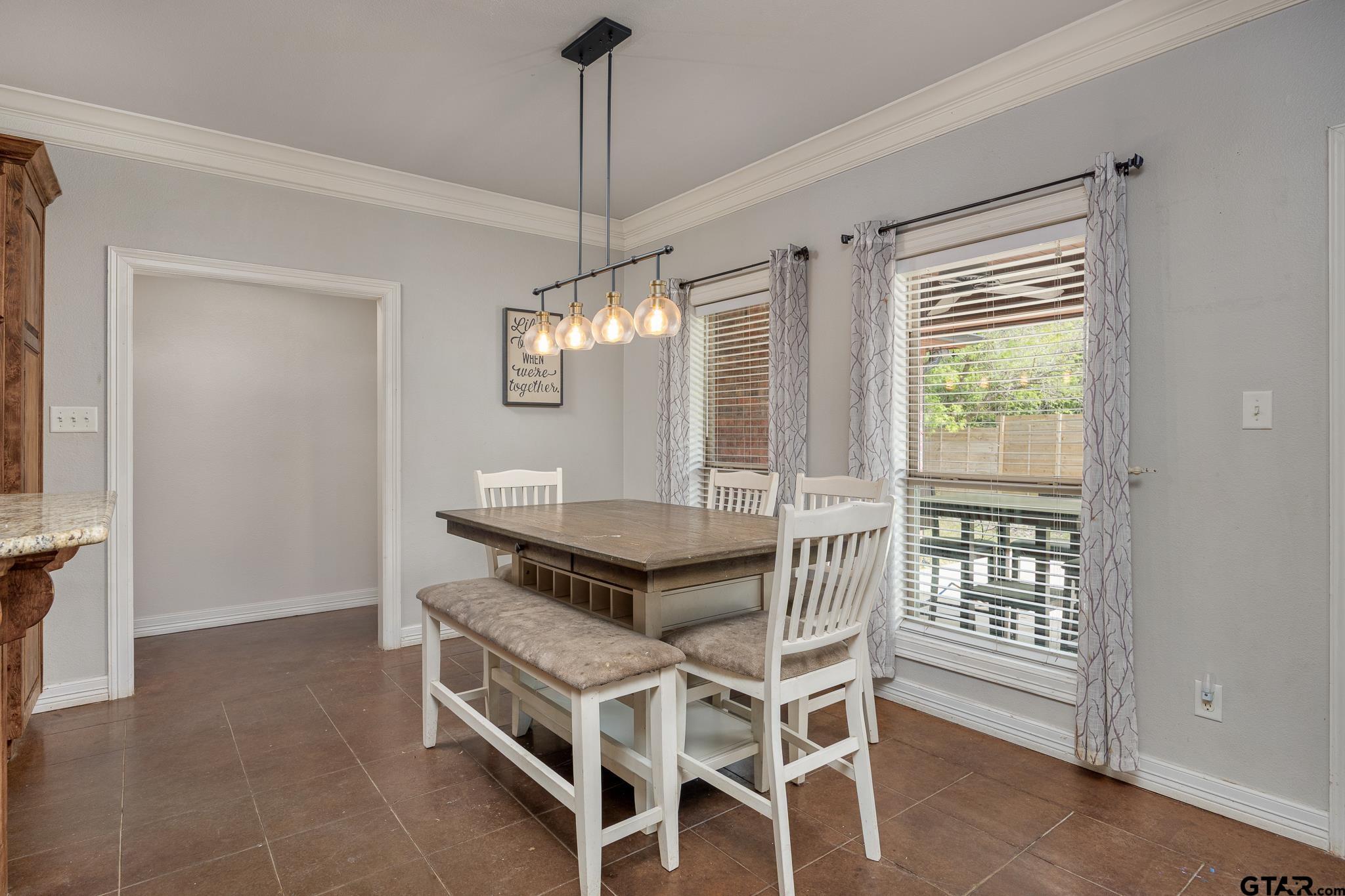 710 Willowood Street Longview, TX 75604 - Photo 8 of 33