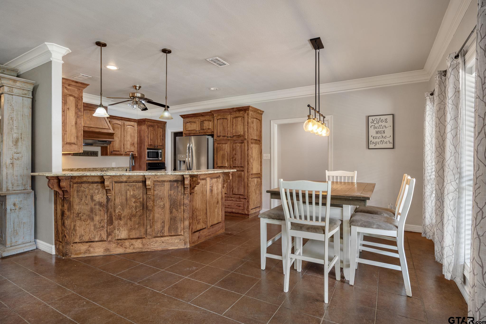 710 Willowood Street Longview, TX 75604 - Photo 9 of 33