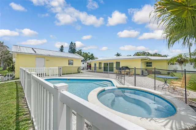 $750,000 | 5207 Palmetto Point Drive, Palmetto, FL 34221