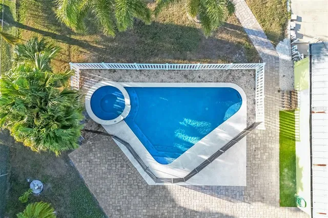 $750,000 | 5207 Palmetto Point Drive, Palmetto, FL 34221