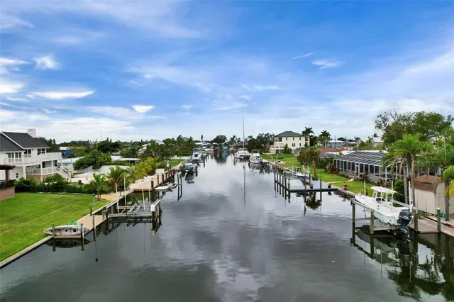 $750,000 | 5207 Palmetto Point Drive, Palmetto, FL 34221