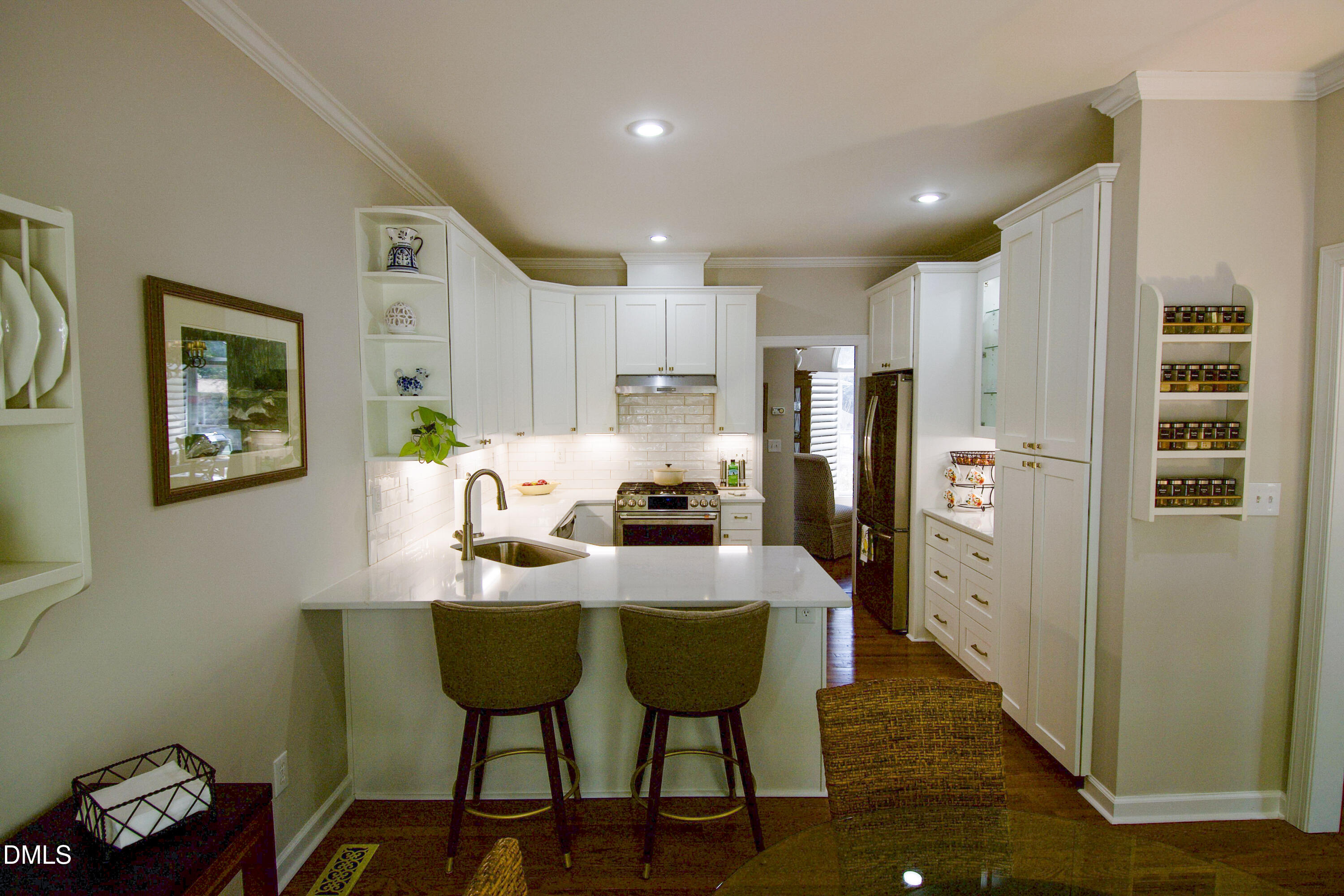 3 Merion Circle Pinehurst, NC 28374 - Photo 4 of 15 Breakfast Bar & Kitchen