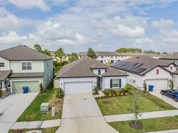 $2,950 | 30989 Jazz Leaf Place, San Antonio, FL 33576