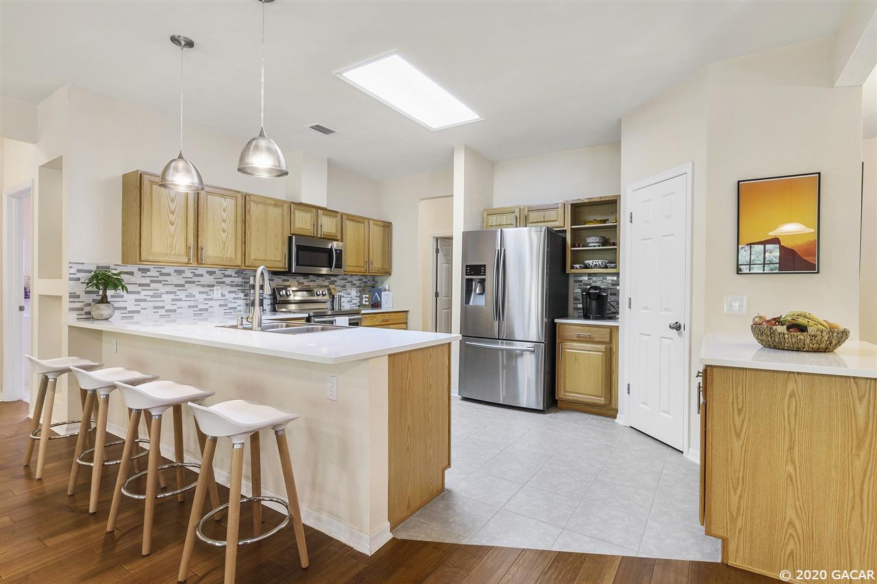 8321 Southwest 75th Road Gainesville, FL 32608 - Photo 12 of 29 Gallery Image 12