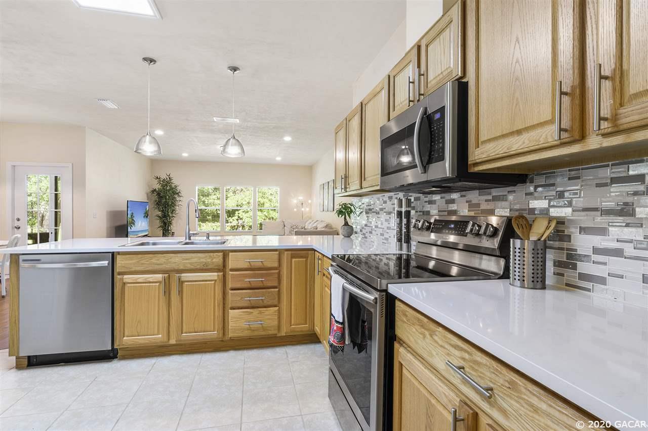 8321 Southwest 75th Road Gainesville, FL 32608 - Photo 13 of 29 Gallery Image 13
