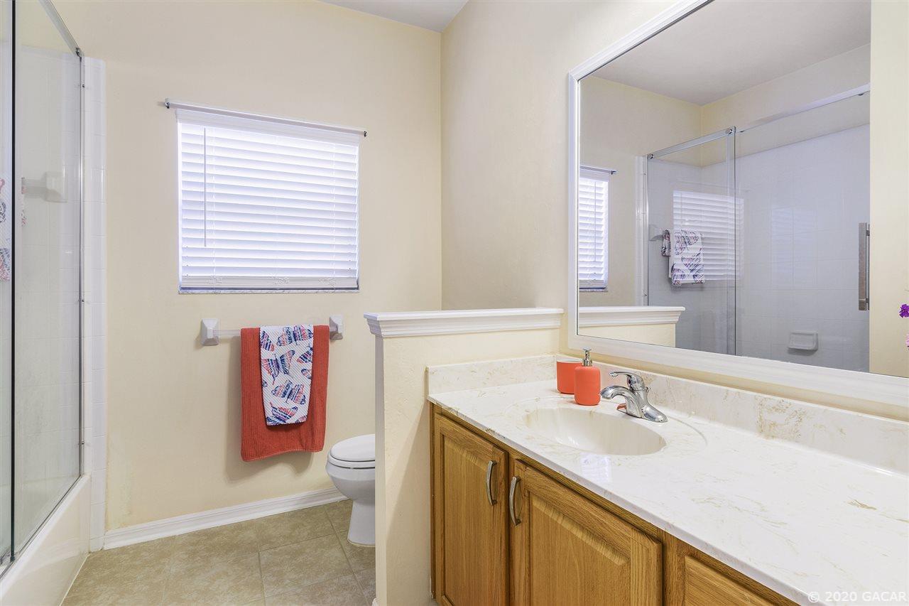 8321 Southwest 75th Road Gainesville, FL 32608 - Photo 21 of 29 Bathroom 2