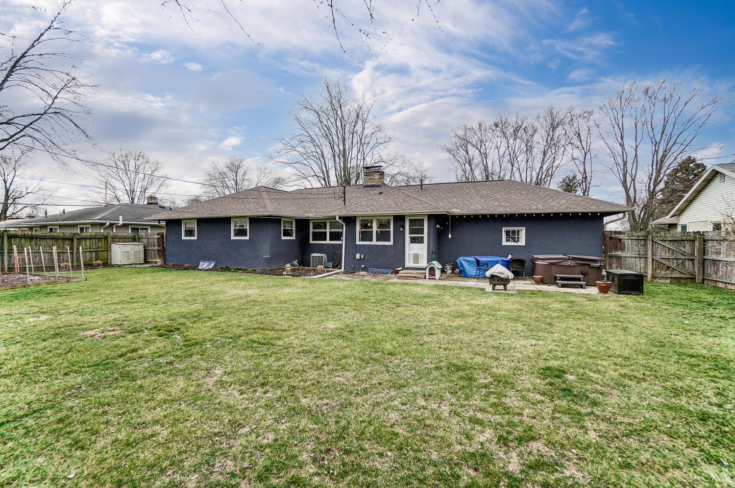 3296 Colchester Road Columbus, OH 43221 - Photo 17 of 19