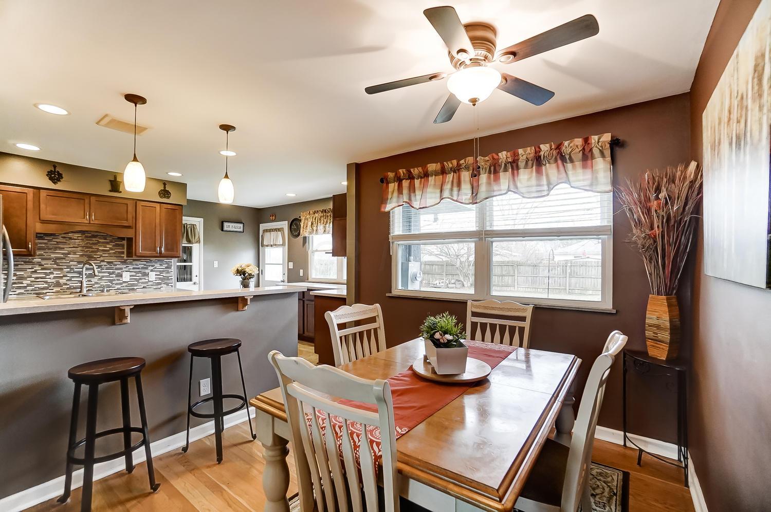 3296 Colchester Road Columbus, OH 43221 - Photo 4 of 19